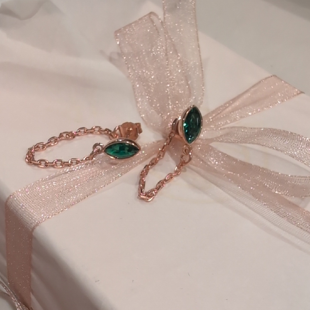 Gowa Design Rose Gold Earrings With Marquise Shaped Green Stones